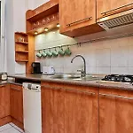 Market Square Old Town By Renters Apartment